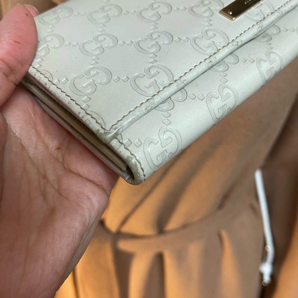 Authentic Gucci GG embossed leather long wallet 170426.4276 (HK49) - Picture 8 of 13